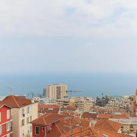 Familial A Deux Pas De Monaco Appartement Beausoleil